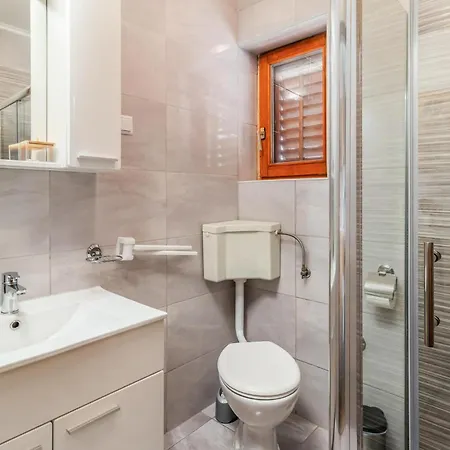 Gorgeous In Apartamento Dramalj